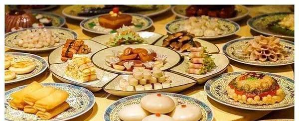 Cách xử lý đồ thừa từ bữa ăn 120 món của Hoàng đế thời xưa-1