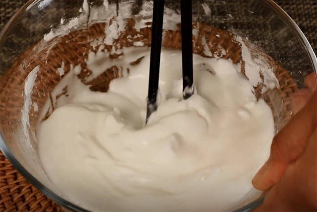 Mẹ khéo tay tự làm kẹo chua ngọt từ loại quả có sẵn trong bếp, bổ dưỡng và an toàn cho bé-3