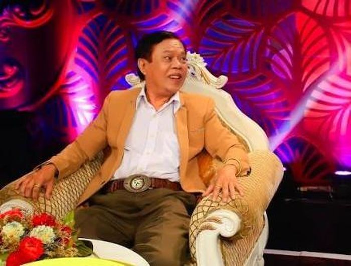 Vua nhạc sến Vinh Sử 3 lần tự xây mộ cho mình-1