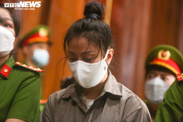 Hoàn tất điều tra bổ sung vụ bé gái 8 tuổi bị dì ghẻ hành hạ đến chết-1