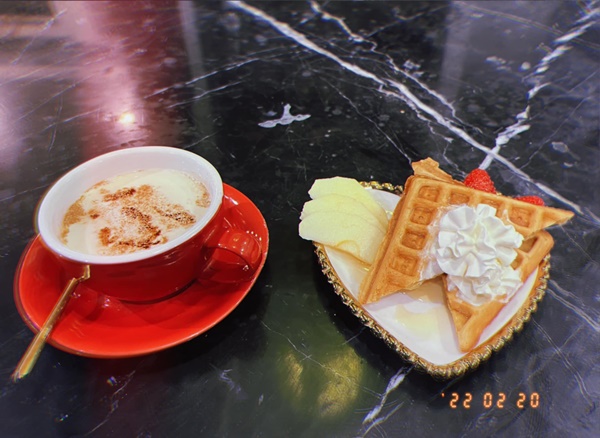 Mặc kệ lùm xùm tình ái, Phương Oanh vẫn chăm chỉ vào bếp trổ tài nấu toàn món ăn ngon, hấp dẫn đưa cơm-10