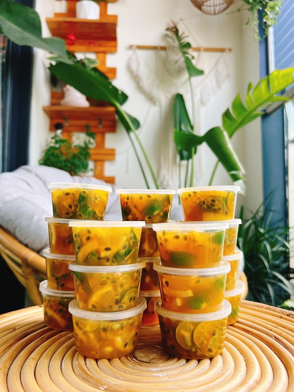 Mặc kệ lùm xùm tình ái, Phương Oanh vẫn chăm chỉ vào bếp trổ tài nấu toàn món ăn ngon, hấp dẫn đưa cơm-11