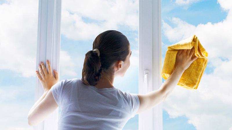 Người giúp việc bỗng nôn ọe, khi cô ấy chạy vào nhà vệ sinh, trái tim tôi run lên vì hiểu ra tất cả-1