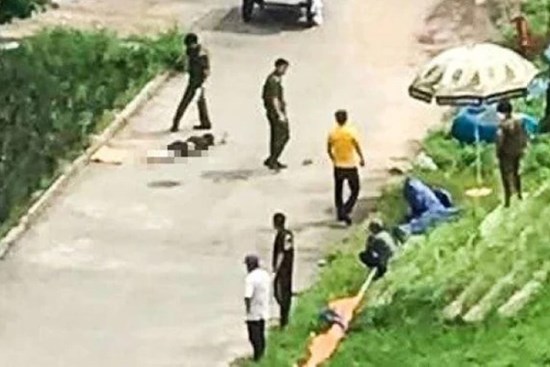 Nam sinh rơi lầu ký túc xá xuống đất tử vong
