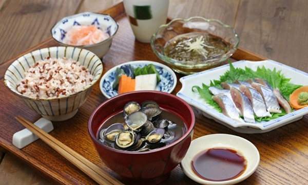 Người Nhật không bao giờ làm 1 việc trong bữa ăn để sống thọ, ngừa bệnh tiểu đường-4