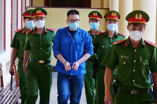 Nhâm Hoàng Khang: Ngạc nhiên vì có nhiều người làm chứng