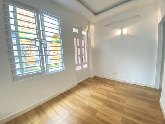 Vợ cũ MC Thành Trung rao bán nhà, phải chăng chuẩn bị sang nước ngoài định cư với chồng Tây?-9