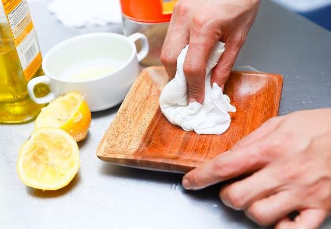 Dùng nước lã lau đồ gỗ là sai: 6 cách đơn giản giúp đồ gỗ sạch, sáng bóng như mới-2