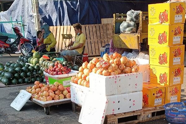 Táo hữu cơ Pháp rẻ chưa từng có, bán ngập” siêu thị-5