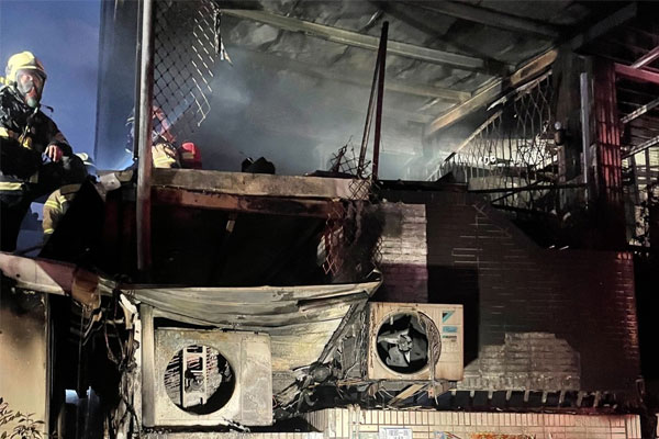 Ba người tử vong trong căn nhà cháy đúng lúc chuẩn bị tiệc nướng-1