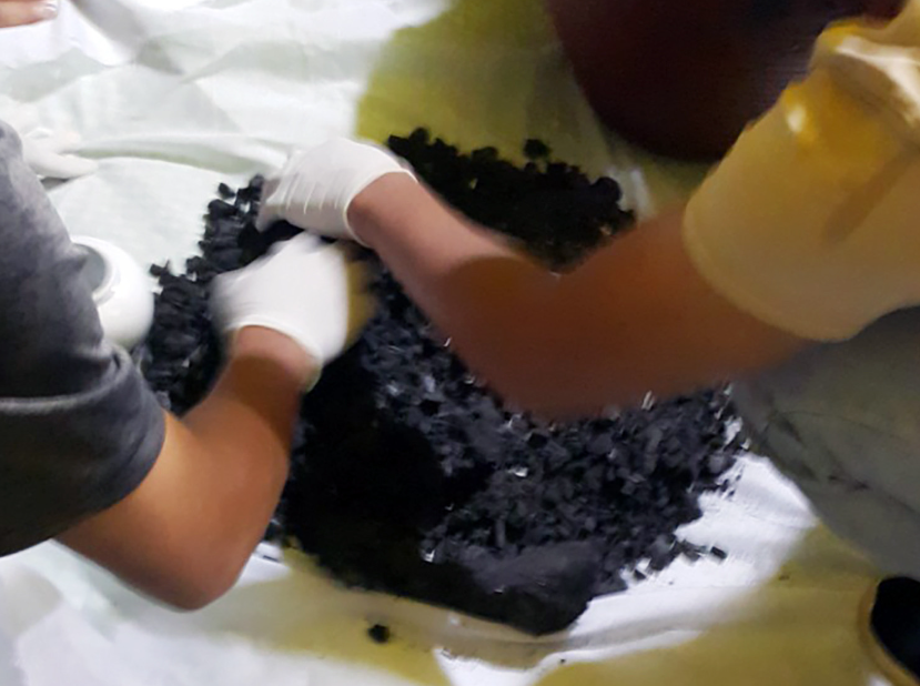 Vụ gửi con chữa bệnh nhận lại hũ tro cốt: Ông lang què khai lý do đốt thi thể bé trai-2