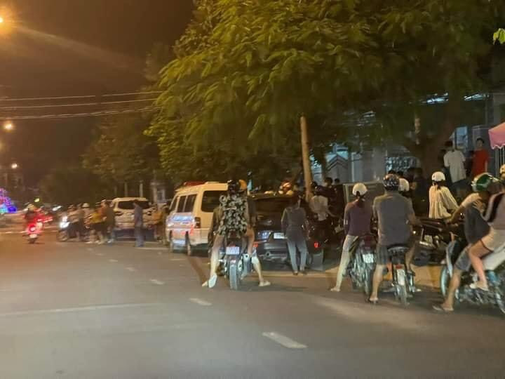 Nghi vấn 2 vợ chồng đổ xăng tự thiêu do mâu thuẫn-1