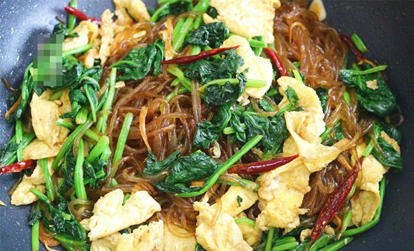 Ngày thu làm món miến xào ăn rất ngon, dinh dưỡng đầy đủ và công thức lại đơn giản-9