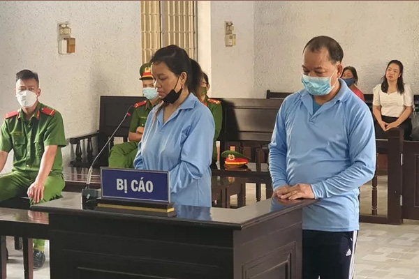 Tạm giữ hình sự kẻ giết người tình rồi chở xác đi đầu thú-2