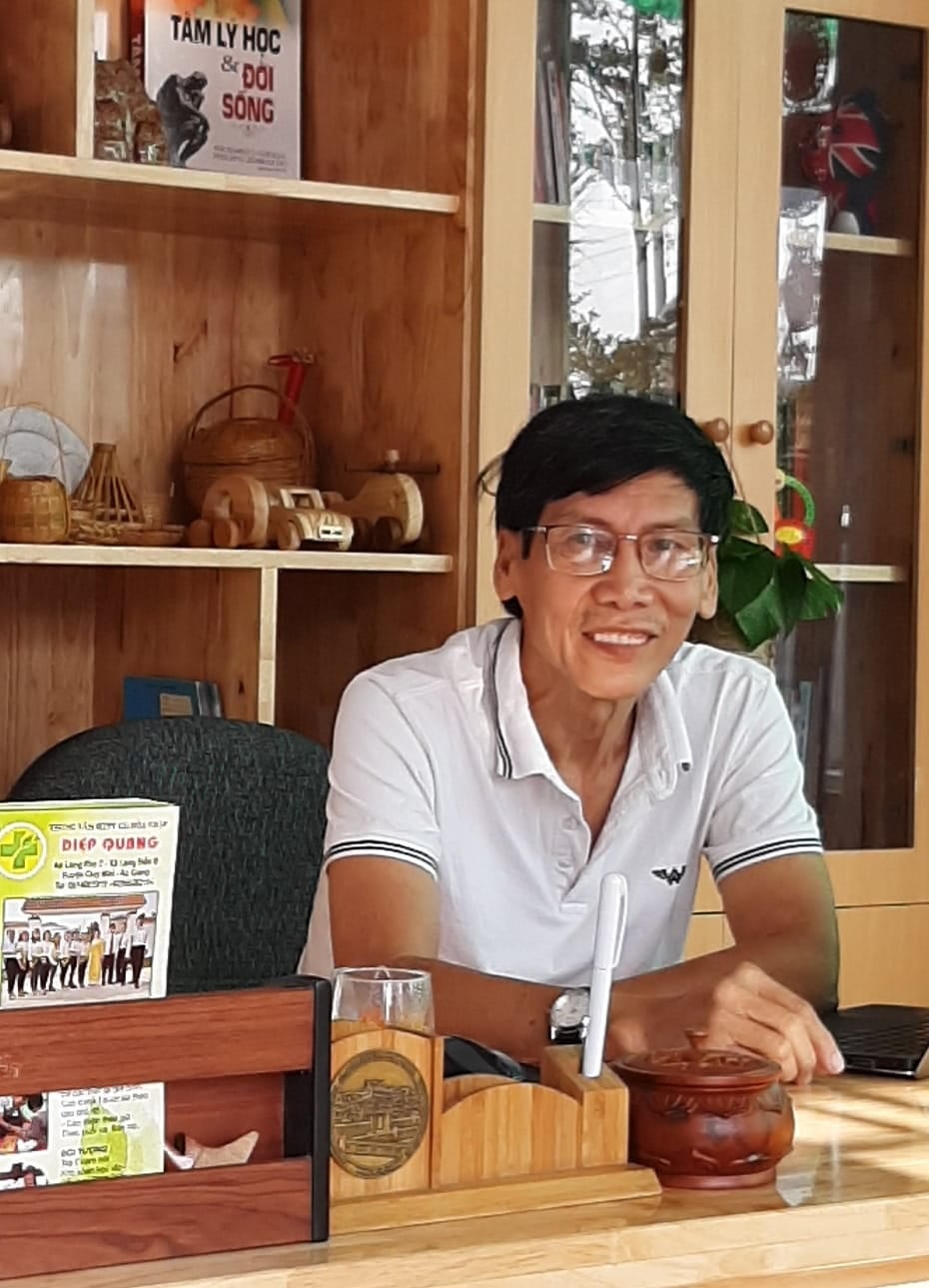 Vụ gửi con chữa bệnh nhận về tro cốt: Đừng trách cha mẹ bé! Họ chỉ là nạn nhân của hy vọng-1