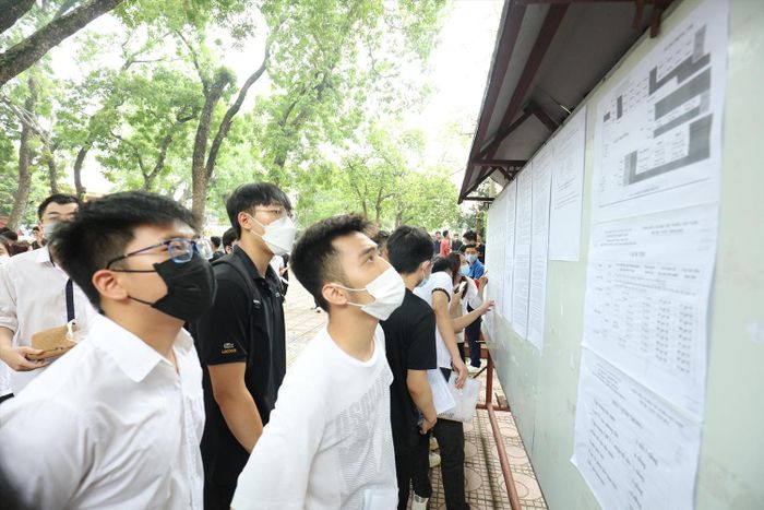Tuyển sinh ÐH 2022: 9,5 điểm mỗi môn vẫn trượt-1