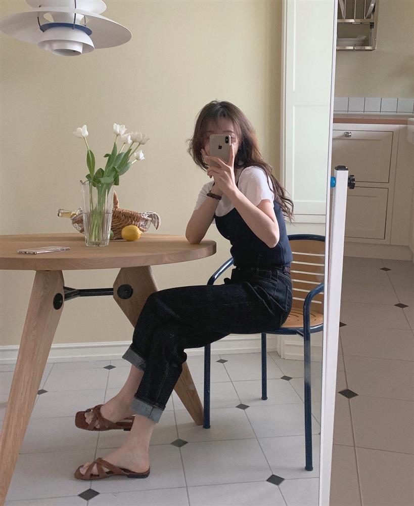 11 cách phối đồ với quần jeans đen cho vẻ ngoài thanh lịch và trẻ trung-8