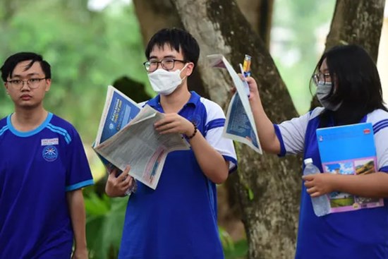 Điểm chuẩn đại học: Tại sao kinh tế, công nghệ thông tin, máy tính 'lên ngôi'?