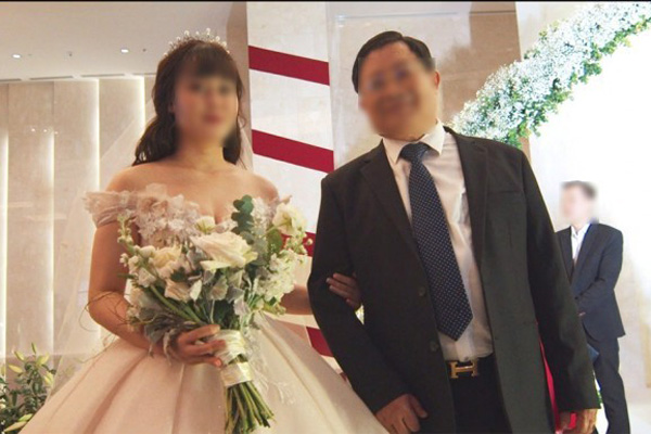 Nhân vật Tina Duong đã lộ diện-3