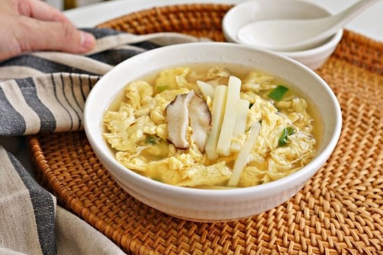 Thêm một cách nấu canh trứng mới toanh ngon hết cỡ!