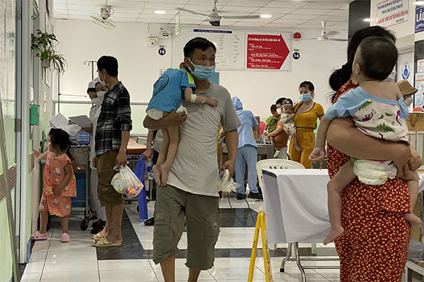 Viêm phổi do virus adeno có thể trở thành dịch, tăng lên sau dịch sởi, cúm-2