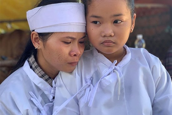 Tận cùng nỗi đau của người phụ nữ có chồng, em trai tử vong trong vụ sập tường