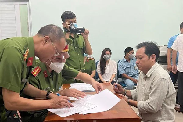 CLIP: Khó tin với hình ảnh trích xuất camera karaoke An Phú, nơi cháy khiến 32 người tử vong-2