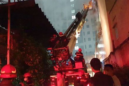 CLIP: Khó tin với hình ảnh trích xuất camera karaoke An Phú, nơi cháy khiến 32 người tử vong