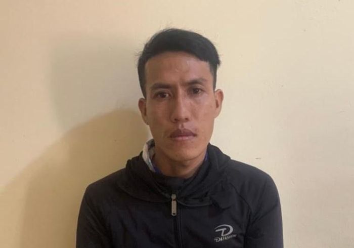 Đâm nhân viên sửa mạng Internet vì bực tức-1