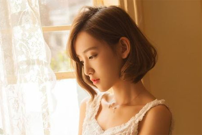 Nhớ phần cơm anh”, tôi nhắn tin bằng điện thoại của nam đồng nghiệp, lại vô tình phát hiện chuyện ngoại tình của vợ-1