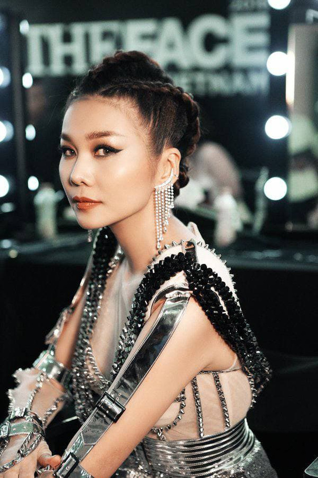 Nhan sắc thăng hạng và cuộc sống thay đổi của Thanh Hằng sau 20 năm đăng quang Hoa hậu?-2