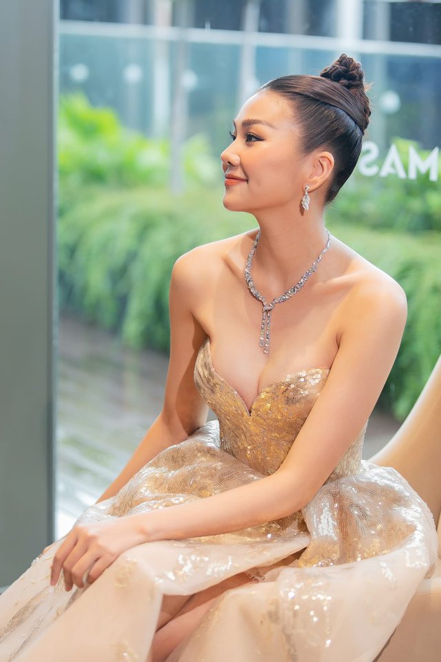 Nhan sắc thăng hạng và cuộc sống thay đổi của Thanh Hằng sau 20 năm đăng quang Hoa hậu?-3