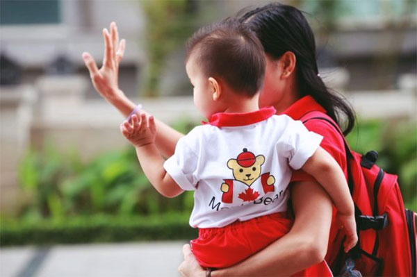 Hiểu rõ nguyên nhân trẻ hay khóc mỗi khi đến trường để không quát mắng con-1