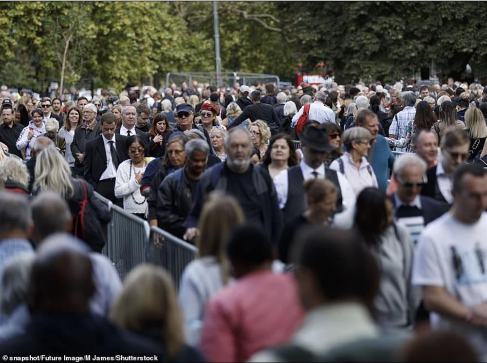 Thời gian chờ viếng Nữ hoàng Anh tới 24h, các nhà lãnh đạo thế giới tới London-5