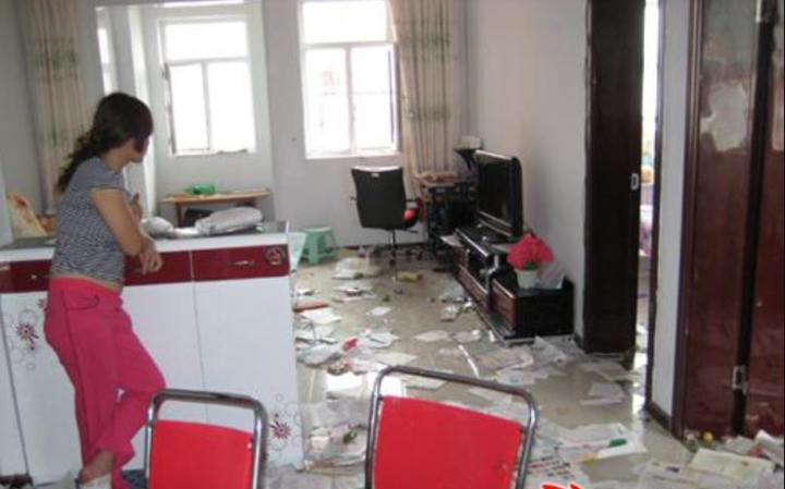 Cận cảnh hậu quả hết hồn từ những trận cãi nhau tóe lửa của các cặp đôi-3