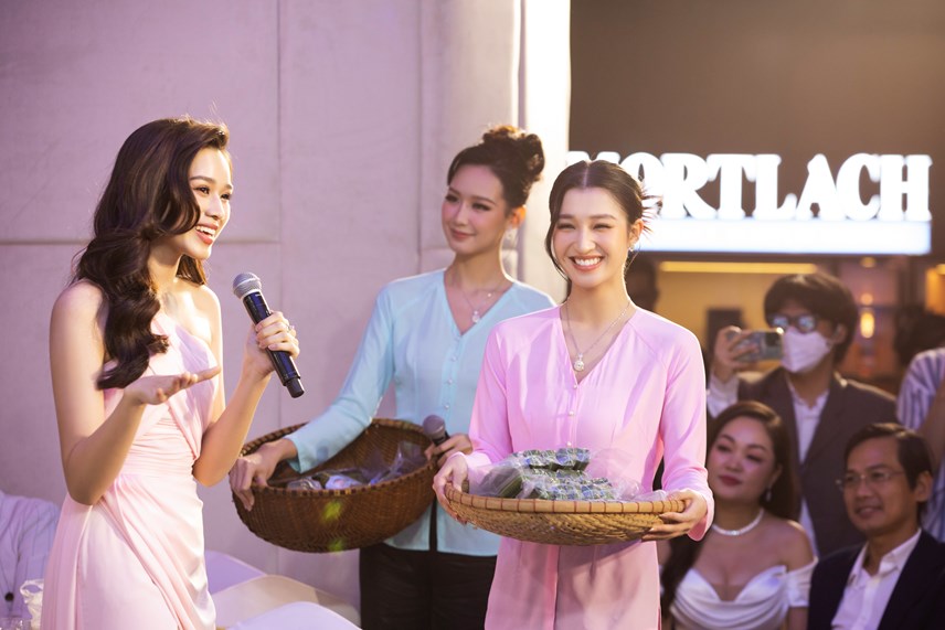 Ban Tổ chức nói về việc hoa hậu Mai Phương rao bán vương miện-4