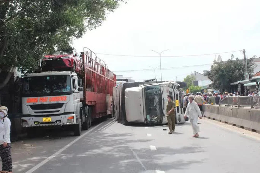 Tai nạn kinh hoàng ở Bình Thuận-4