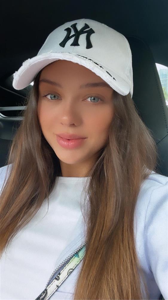 Vợ Tây 5 lần 7 lượt bị Bùi Tiến Dũng dìm hàng, nhan sắc thế nào?-4