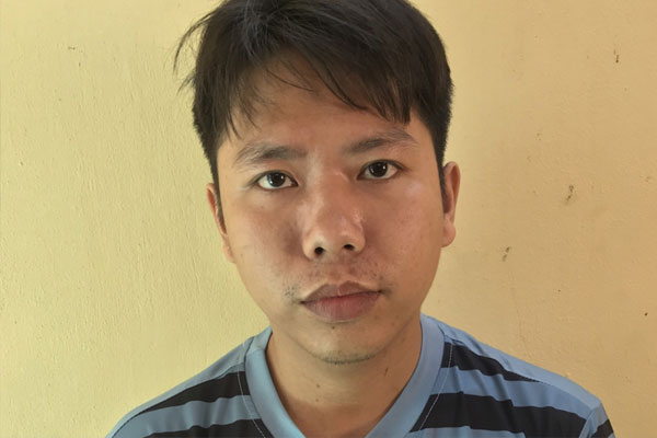 Bé gái bị đưa lên xe ô tô chở đi phục vụ tại cơ sở massage-2