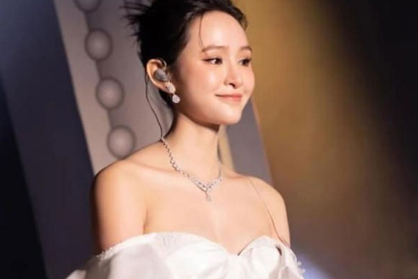 Bị chửi nát nước, Hiền Hồ vẫn thản nhiên khoe được fan quay xe đầy thắm thiết-5