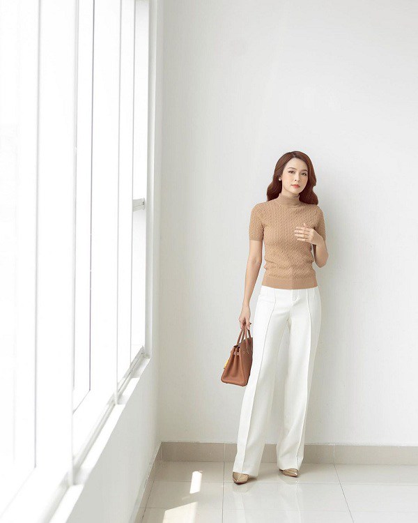 Sao Việt khéo diện đồ màu trung tính: Outfit nào cũng chuẩn tinh tế, đáng để học hỏi-3