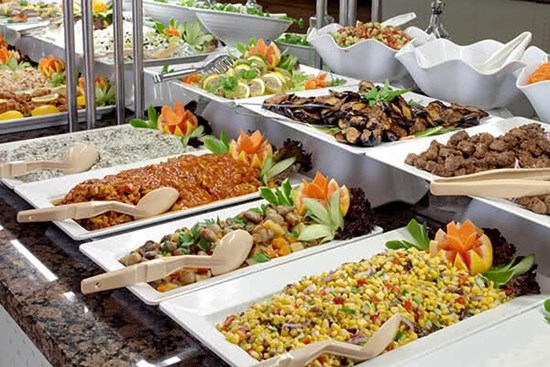 7 mẹo giúp bạn ăn buffet không bao giờ bị lỗ: Điều số 3 nhiều người không biết
