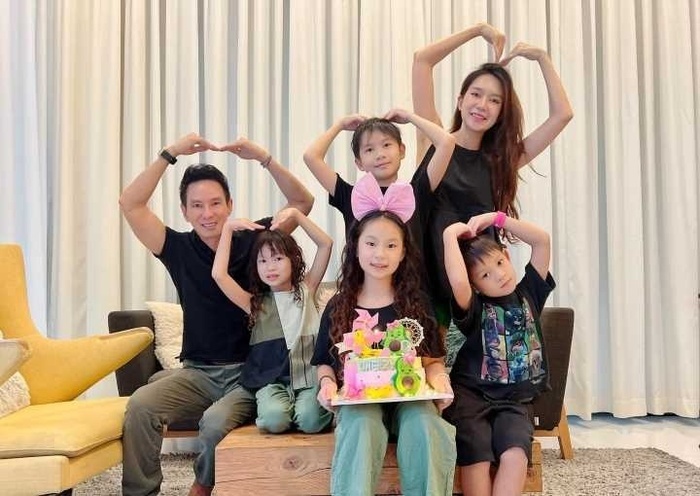 3 gia đình đông con showbiz Việt tiết lộ bí quyết dạy con đáng học hỏi-2