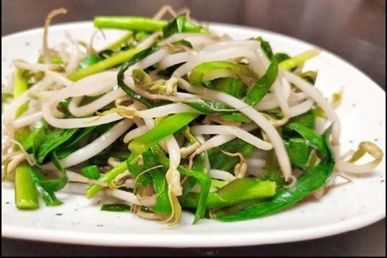 Giá đỗ rửa xong đừng cho vào chảo xào ngay: Làm cách này giá không nhũn, không ra nước lõng bõng