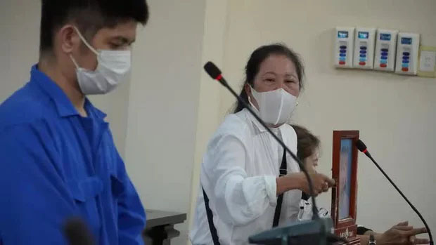 Cô gái trẻ chết tức tưởi vì đi đòi áo cho cha-2