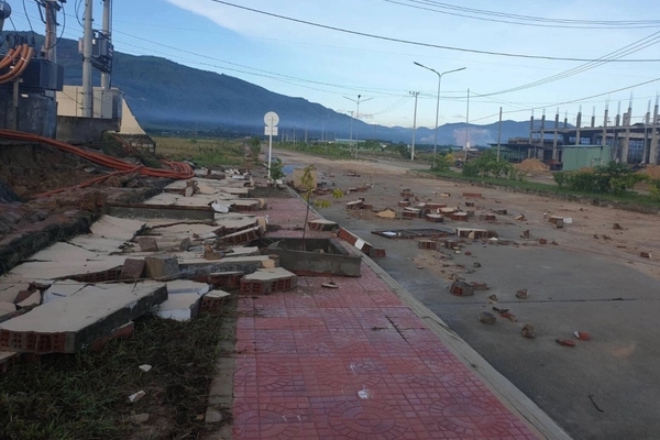 Nam thanh niên bị bắt, chỉ điểm luôn người yêu và số ma túy tại phòng trọ-3