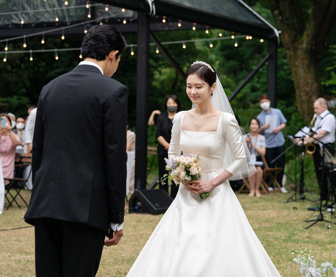 Hôn nhân kín tiếng và ngọt ngào của Jang Nara bên chồng kém tuổi-2