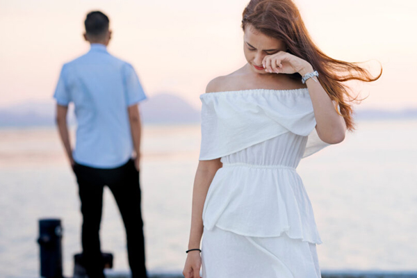 Chồng đột ngột qua đời, lòng tôi rối bời nhưng không rơi một giọt nước mắt-2