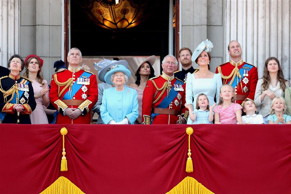 Ai giàu nhất gia đình hoàng gia Anh-1
