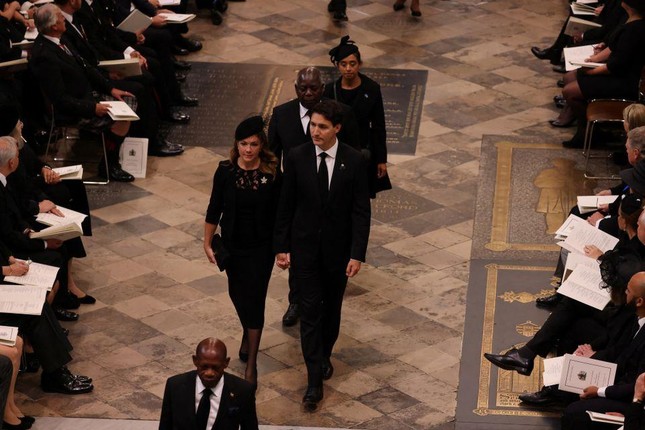 Toàn cảnh tang lễ Nữ hoàng Anh Elizabeth II-4